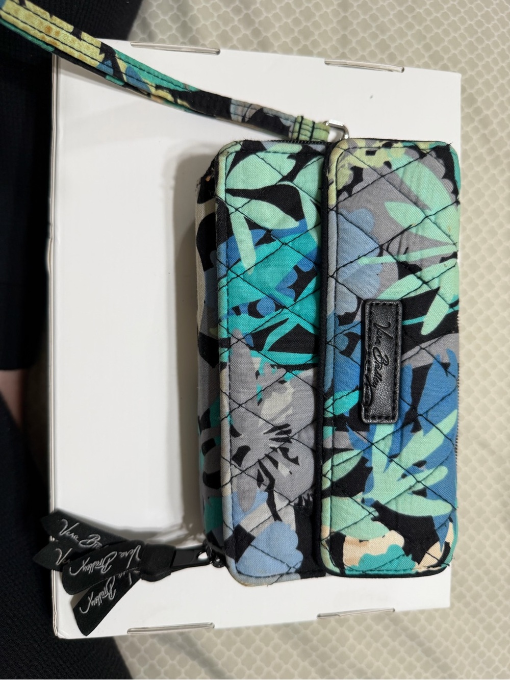 Vera Bradley Quilted Teal & Mint Floral Wristlet Wallet